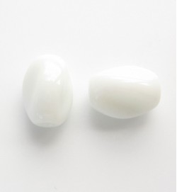 Twist Glass Ovals 13mm ~ White