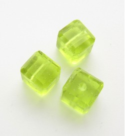 Glass Cubes 6mm ~ Lime